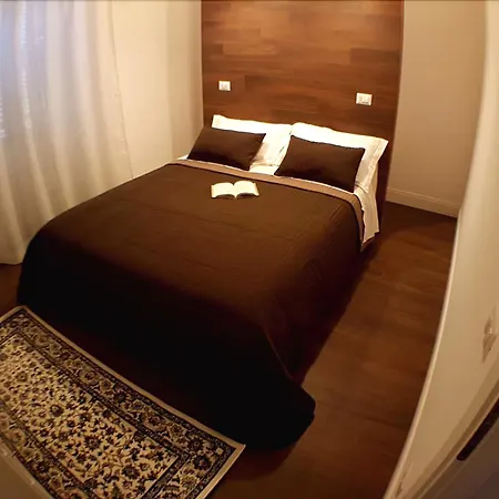La Dimora Di Flo Bed & Breakfast Rom